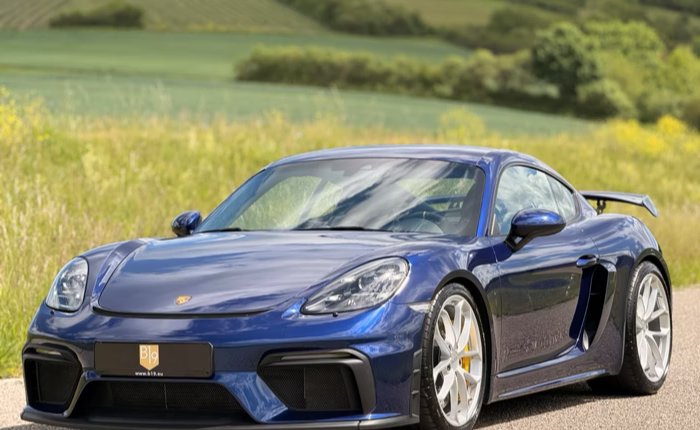 car-img